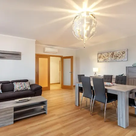Apartament Privilege Galichet With Rooftop Pool, Village Marina -