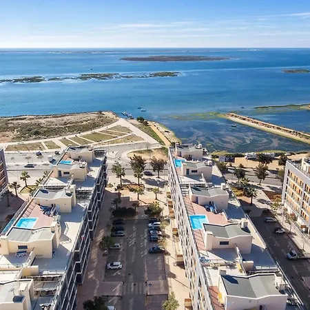 Privilege Galichet With Rooftop Pool, Village Marina - Appartement Olhão