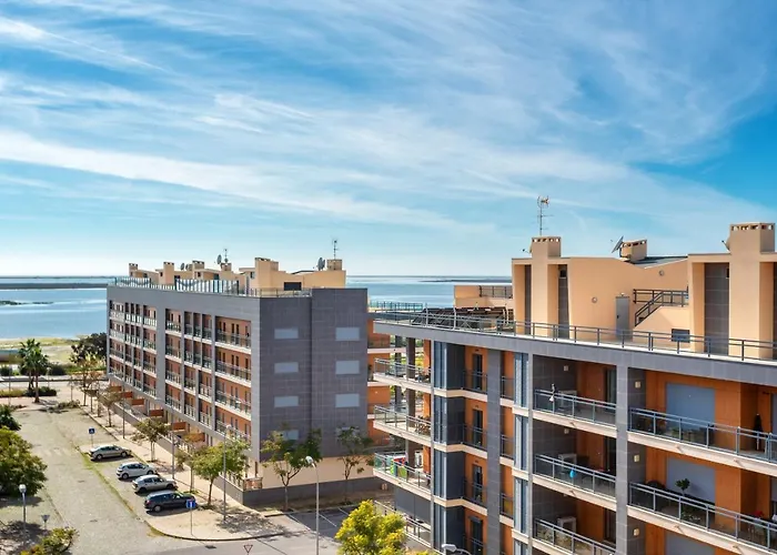 아파트 Privilege Galichet With Rooftop Pool, Village Marina - *